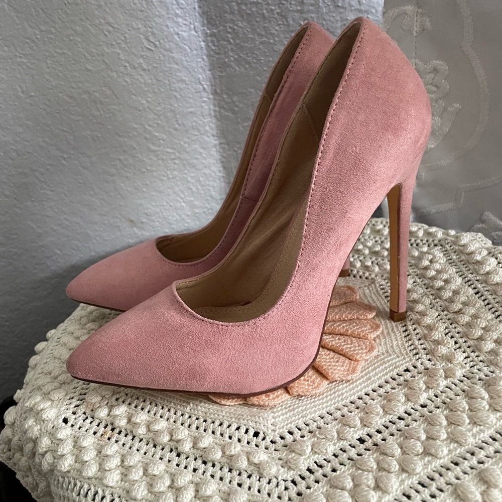 ❌sold 💗 New Pink 5 inch heel Stiletto’s